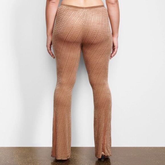 Skims Velvet Flare Logo Legging - Chai - 4x - NWT - Picture 5 of 5